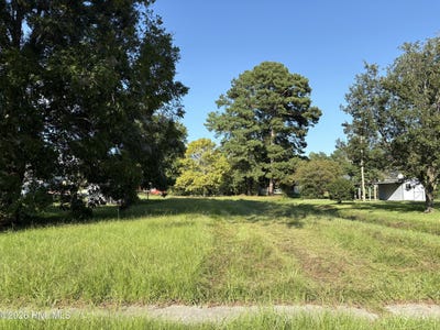 /international/us/e-broad-street-elizabeth-city-nc-110120579881/