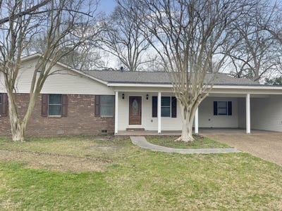 /international/us/713-1st-ave-purvis-ms-110106956208/