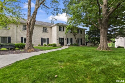 /international/us/3136-huntington-woods-drive-springfield-il-110108350025/