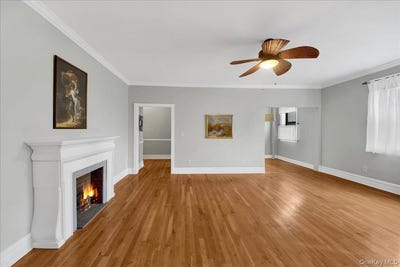 /international/us/4784-boston-post-road-pelham-ny-110108539434/
