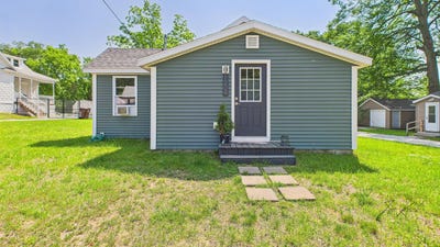 /international/us/1204-witham-road-muskegon-mi-110100130113/