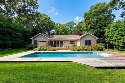 /international/us/235-norfolk-drive-east-hampton-ny-110120454813/