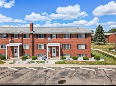 /international/us/8140-crestview-drive-sterling-heights-mi-110119616019/