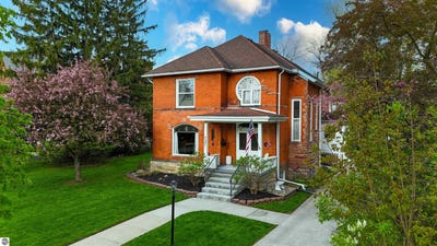 /international/us/737-n-state-street-alma-mi-110107847558/