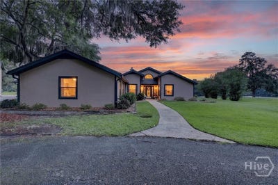 /international/us/129-marsh-drive-midway-ga-110108502424/