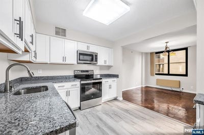 /international/us/326-prospect-avenue-hackensack-nj-110107962152/