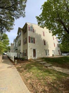 /international/us/3021-barrymore-street-raleigh-nc-110107652522/