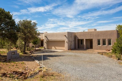 /international/us/26-kiva-place-sandia-park-nm-110108585485/