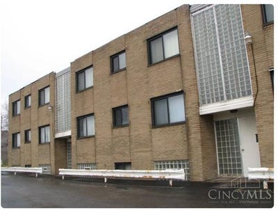 /international/us/4467-lee-road-cleveland-oh-110107841188/