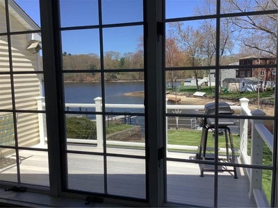 /international/us/200-waterman-lake-drive-glocester-ri-110107811231/