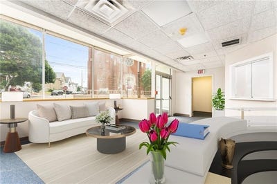 /international/us/37-washington-street-west-warwick-ri-110107654423/