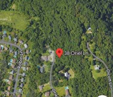 /international/us/38-oriel-lane-east-greenbush-ny-110098222589/