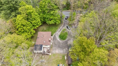 /international/us/1742-state-route-82-ancram-ny-110107684637/
