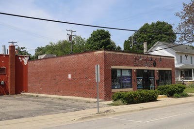/international/us/525-n-saginaw-street-lapeer-mi-110108449749/