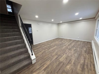 /international/us/212-42nd-avenue-ne-columbia-heights-mn-110108269549/