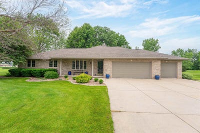 /international/us/2893-woodhaven-circle-de-pere-wi-110100333276/