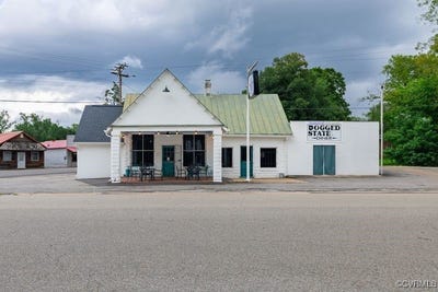 /international/us/16401-goodes-bridge-road-amelia-courthouse-va-110100947877/