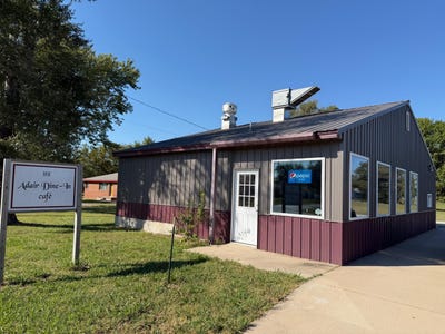/international/us/305-w-main-street-adair-ok-110107376149/