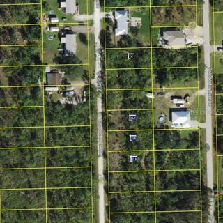 /international/us/12198-cartouche-avenue-punta-gorda-fl-110120636173/