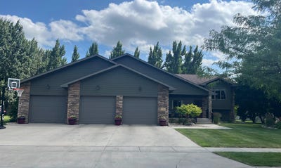 /international/us/2206-se-17th-avenue-aberdeen-sd-110107700451/