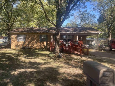 /international/us/804-w-indiana-streets-beebe-ar-110102973436/