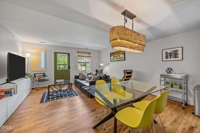 /international/us/105-fidelity-street-carrboro-nc-110107986248/