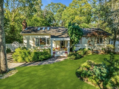 /international/us/111-bay-avenue-e-hampton-bays-ny-110120157079/