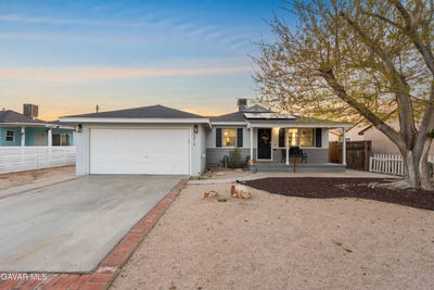 /international/us/38719-e-21st-street-palmdale-ca-110105388637/