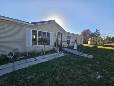 /international/us/21760-walnut-road-wheatland-mo-110108026287/