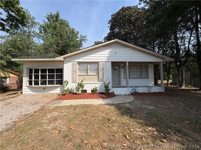 /international/us/4334-forestview-drive-fayetteville-nc-110108474810/