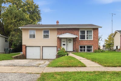 /international/us/931-bonniebrook-avenue-mundelein-il-110120487818/