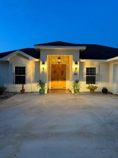 /international/us/453-fairway-circle-unit-27-lot-51-52-53-brackettville-tx-110108631407/