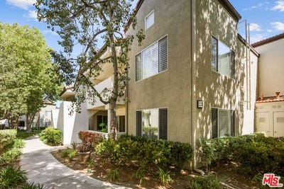 /international/us/24474-valle-del-oro-newhall-ca-110107833000/
