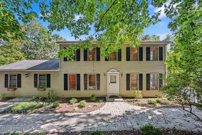 /international/us/238-becca-lane-stroudsburg-pa-110110373933/