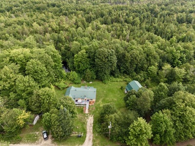 /international/us/303-trim-hill-road-n-st-regis-falls-ny-110119481168/