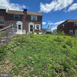 /international/us/727-grant-road-folcroft-pa-110108879260/