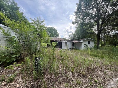 /international/us/606-n-first-street-creighton-mo-110100428867/