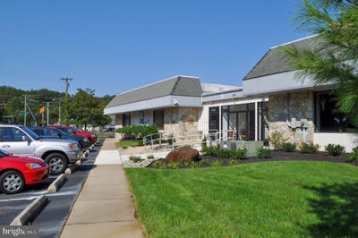 /international/us/860-route-168-turnersville-nj-110108178950/