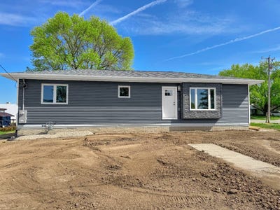 /international/us/119-murdock-st-postville-ia-110107940500/