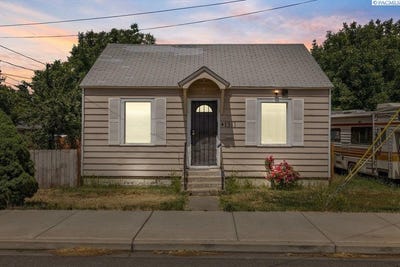 /international/us/1311-w-mead-ave-yakima-wa-110108338700/