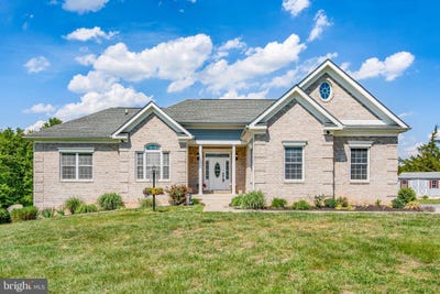 /international/us/7147-linganore-road-frederick-md-110108202265/