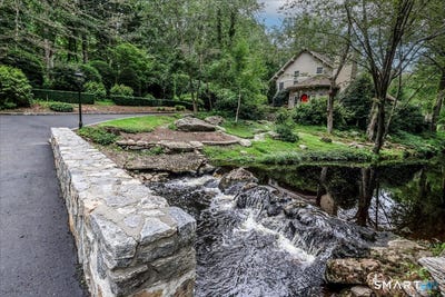 /international/us/140-labbance-lane-fairfield-ct-110120635363/
