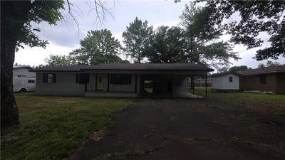 /international/us/107-mountain-street-danville-ar-110107987527/