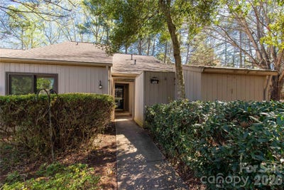 /international/us/141-greenridge-road-clover-sc-110106442286/
