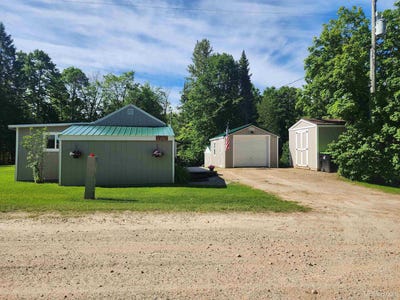 /international/us/e2951-torma-road-eben-junction-mi-110109000491/