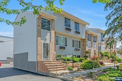 /international/us/228-johnson-avenue-hackensack-nj-110108439553/