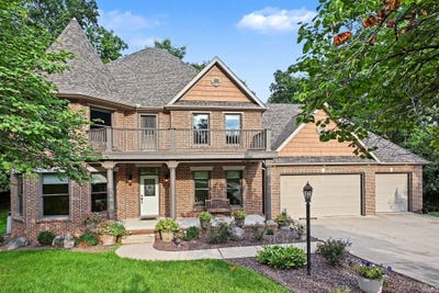 /international/us/211-greenfield-drive-middlebury-in-110110025871/