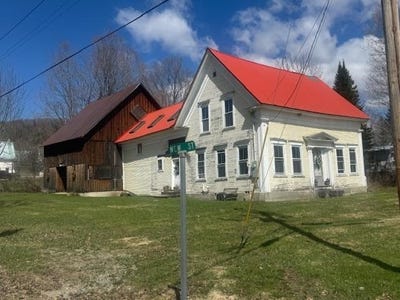 /international/us/18-new-street-albany-vt-110107568980/