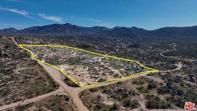 /international/us/51919-tule-peak-rd-aguanga-ca-110105709208/