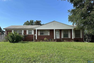 /international/us/1204-8th-street-sw-decatur-al-110108823472/